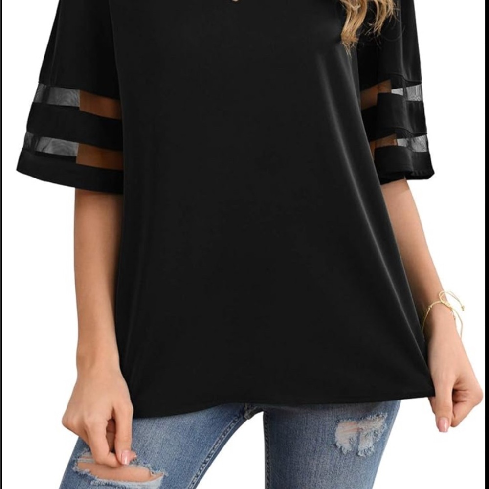 Vetinee Black V-Neck Blouse w/ Bell Sleeves – Size L (12–14) 🖤